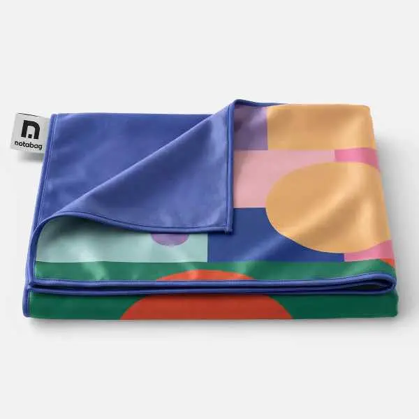 Notabag Sneldrogende Handdoek Inclusief Bijpassend Tasje met Rits